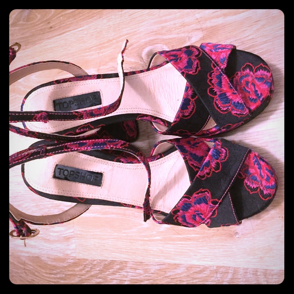 Topshop platform holiday sandal